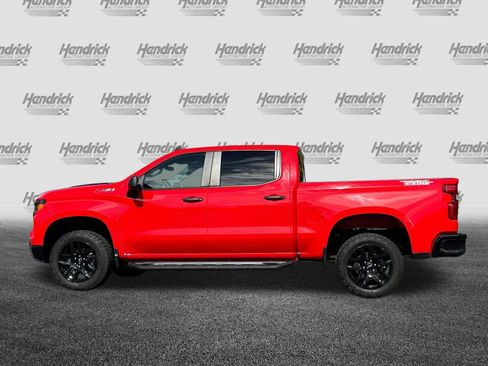 Used 2022 Chevrolet Silverado 1500 Custom Trail Boss w/ LPO, Dark Essentials Package image 8