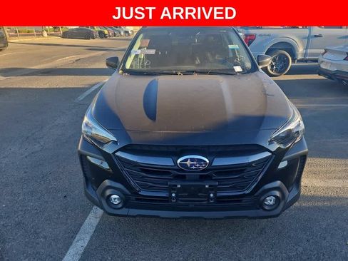 Used 2024 Subaru Outback Premium AWD/4WD image 2