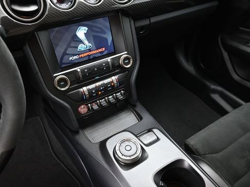 Used 2021 Ford Mustang Shelby GT500 w/ Carbon Fiber Track Pack image 20
