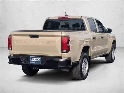 Used 2024 Chevrolet Colorado W/T w/ WT Convenience Package II RWD image 5