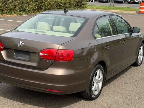 Used 2013 Volkswagen Jetta TDI FWD image 7