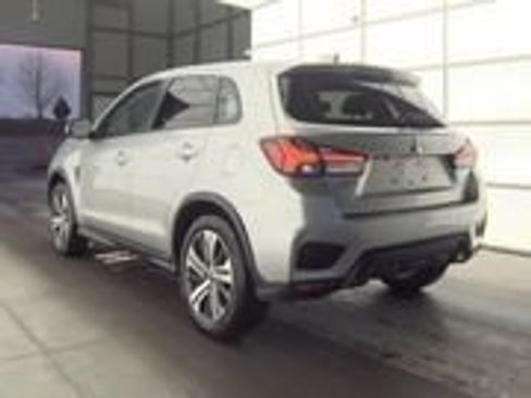 Used 2024 Mitsubishi Outlander Sport 2.0 SE Rear Camera & Heated Se image 31