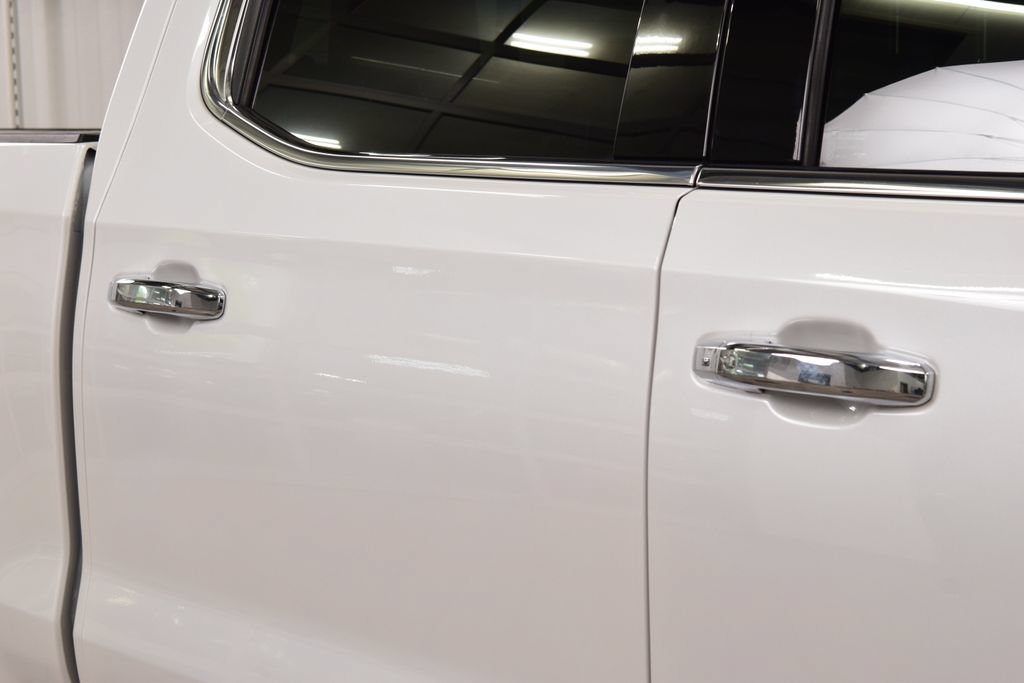 Used 2022 Chevrolet Silverado 1500 LTZ AWD/4WD image 21