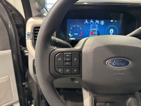 Used 2024 Ford F250 XLT w/ Black Appearance Package image 32