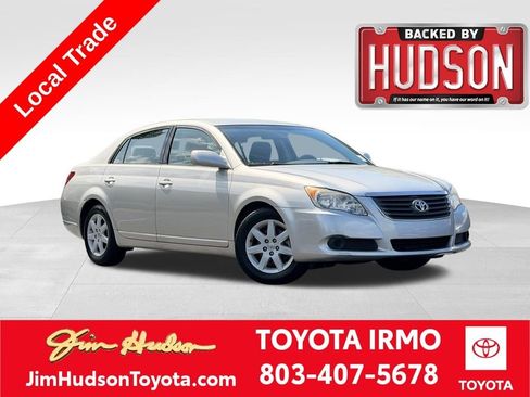 Used 2009 Toyota Avalon XL FWD image 1