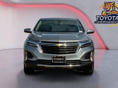 Used 2024 Chevrolet Equinox LT AWD/4WD image 2