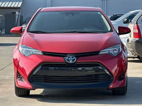 Used 2017 Toyota Corolla LE image 11