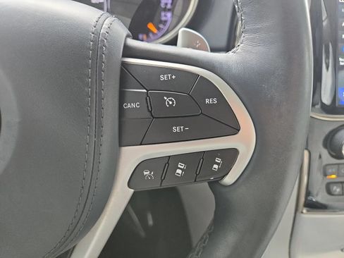Used 2020 Jeep Grand Cherokee Summit AWD/4WD image 22
