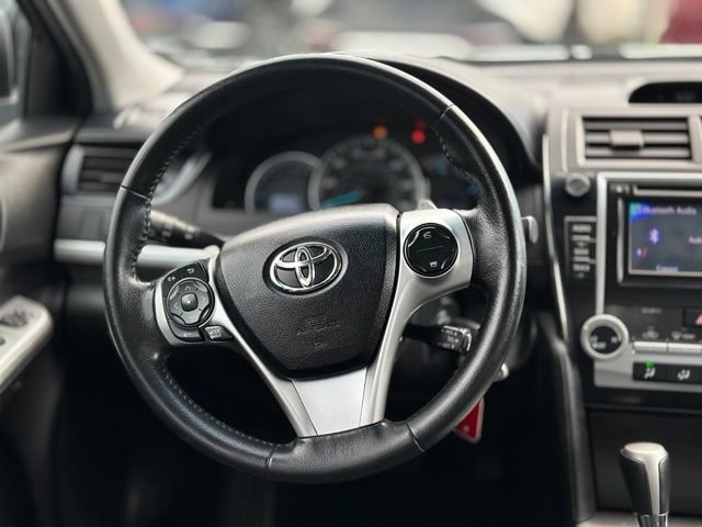 Used 2013 Toyota Camry SE FWD image 16
