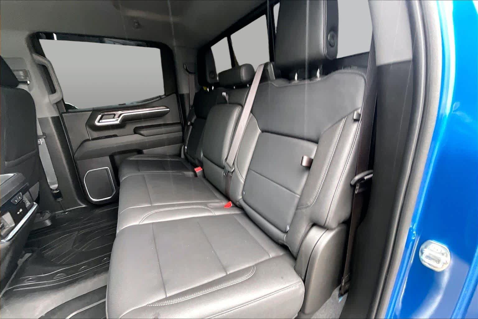 Used 2022 Chevrolet Silverado 1500 LTZ w/ LTZ Convenience Package II RWD image 20