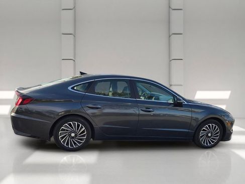 Used 2022 Hyundai Sonata Limited FWD image 5