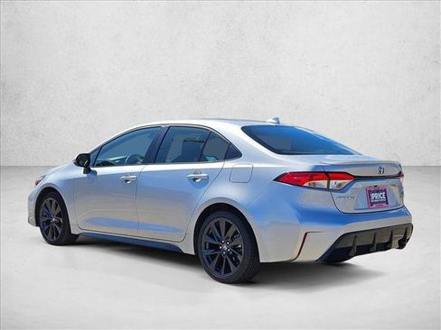 Used 2024 Toyota Corolla SE AWD/4WD image 8