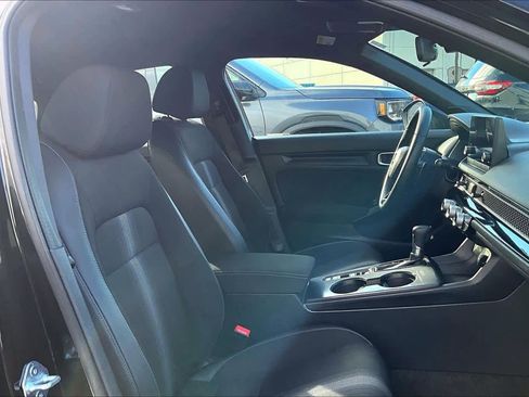 Used 2023 Honda Civic Sport image 6