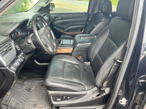 Used 2018 Chevrolet Tahoe Premier AWD/4WD image 12