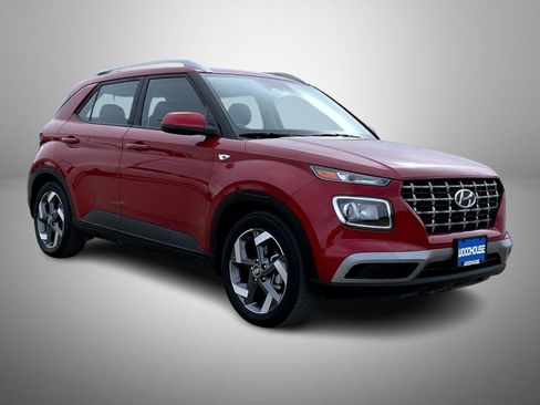 Certified 2023 Hyundai Venue SEL image 3