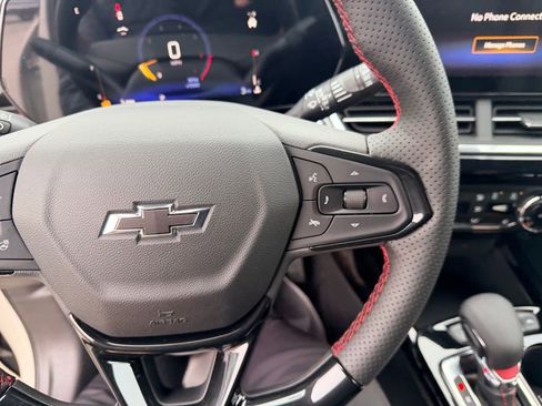 New 2026 Chevrolet Trax RS w/ Driver Confidence Package FWD image 25