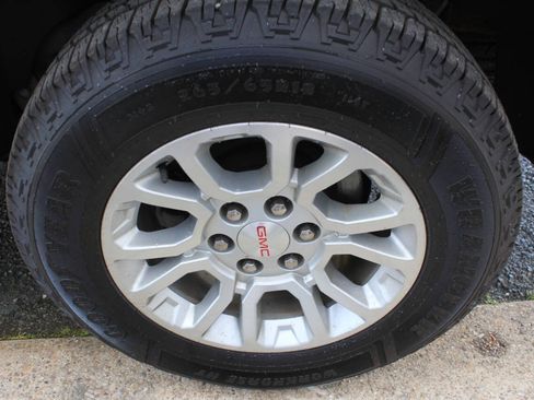 Used 2020 GMC Yukon XL SLT AWD/4WD image 6