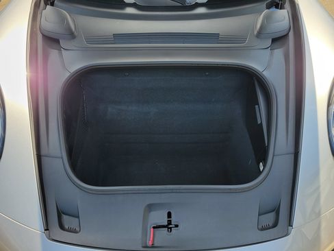 Certified 2022 Porsche 911 Carrera RWD image 30