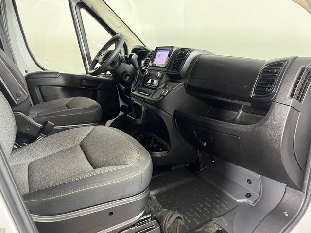 Used 2025 RAM ProMaster 2500 w/ U-Haul Equipment Group FWD image 37