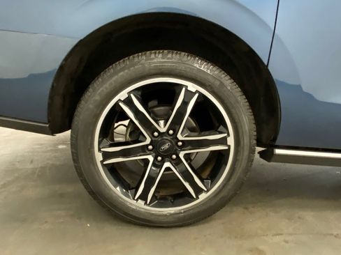 Used 2019 Ford Expedition Max Limited w/ Special Edition Package AWD/4WD image 17
