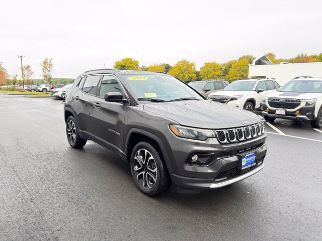 Used 2023 Jeep Compass Limited w/ Sun and Sound Group AWD/4WD image 4