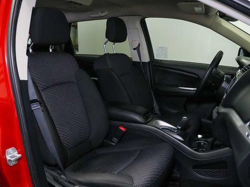 Used 2019 Dodge Journey SE FWD image 26