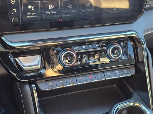 Used 2024 GMC Sierra 1500 AT4X image 30