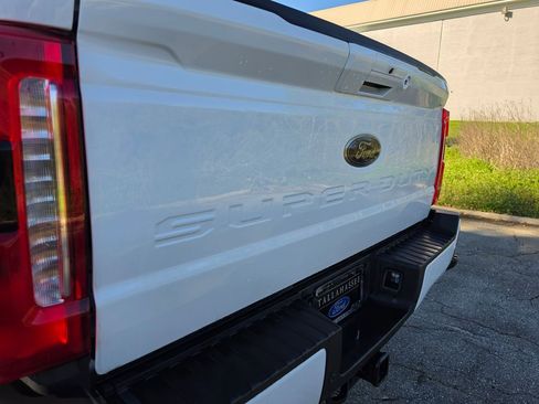 Used 2026 Ford F250 Lariat w/ Black Appearance Package image 34