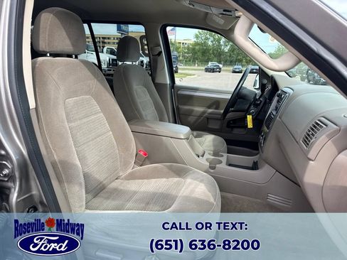 Used 2003 Ford Explorer XLT AWD/4WD image 31