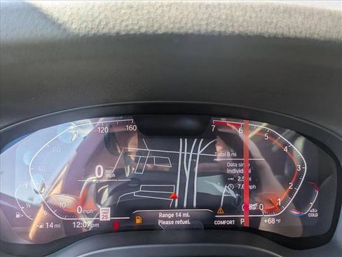 Used 2025 BMW X4 xDrive30i w/ Premium Package image 11