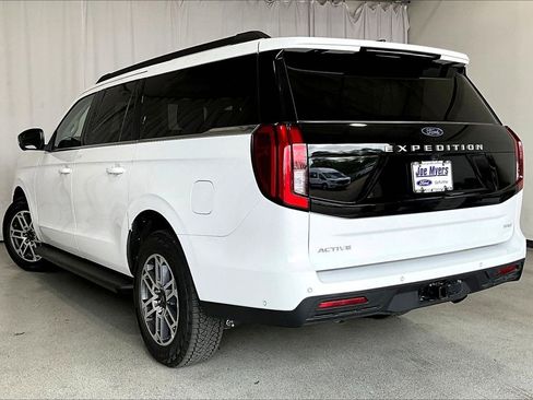 Used 2025 Ford Expedition Max Active image 5