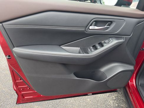 Certified 2023 Nissan Rogue SV w/ SV Premium B Package AWD/4WD image 13