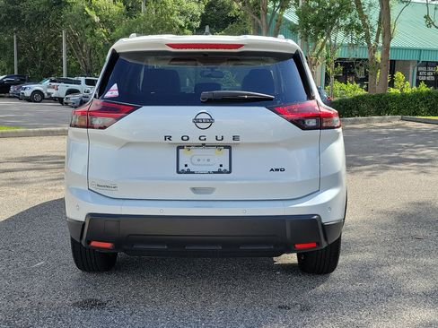 Certified 2026 Nissan Rogue Dark Armor AWD/4WD image 6