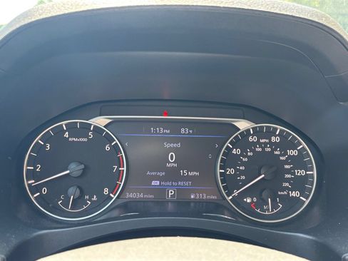 Used 2025 Nissan Altima 2.5 SV FWD image 39