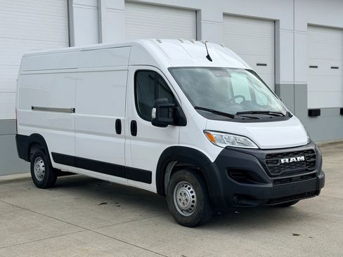 Used 2023 RAM ProMaster 2500 image 7
