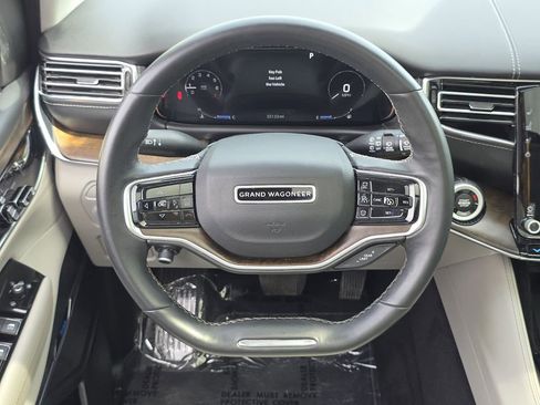 Used 2022 Jeep Grand Wagoneer Series I AWD/4WD image 24