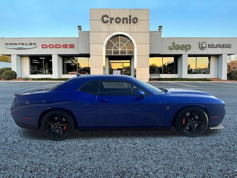 Used 2021 Dodge Challenger SRT Hellcat Redeye RWD image 2