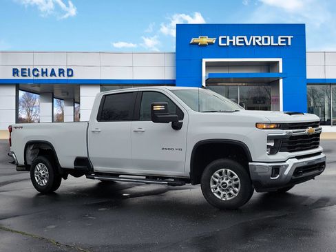 Used 2025 Chevrolet Silverado 2500 LT w/ Safety Package AWD/4WD image 1