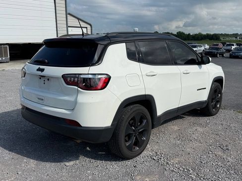 Used 2021 Jeep Compass Latitude FWD image 17