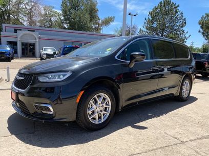 Used 2024 Chrysler Pacifica Touring-L