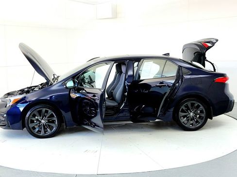 Certified 2023 Toyota Corolla SE w/ SE Premium Package FWD image 10