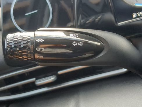 Used 2021 Hyundai Elantra SEL w/ Convenience Package image 53