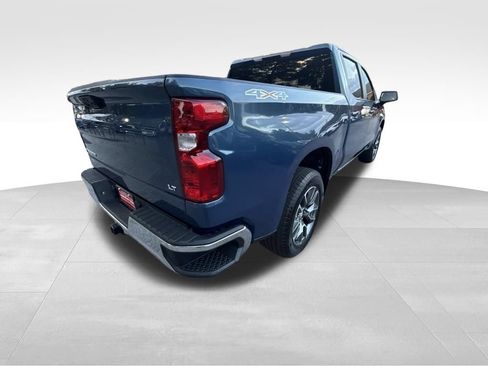 Used 2024 Chevrolet Silverado 1500 LT AWD/4WD image 7