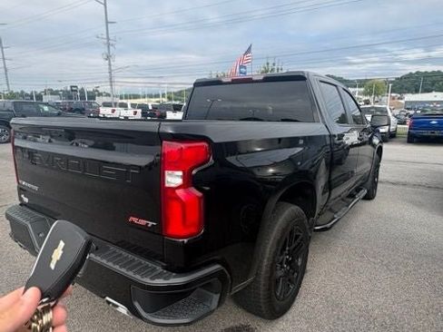 Used 2025 Chevrolet Silverado 1500 RST AWD/4WD image 7