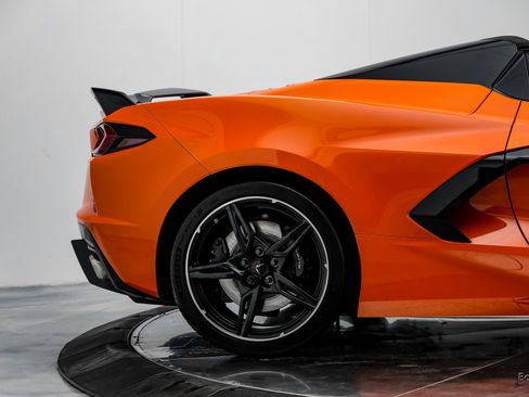 Used 2021 Chevrolet Corvette Stingray Premium Conv w/ Z51 Performance Package image 23