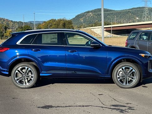 New 2025 Audi Q5 Premium Plus image 2