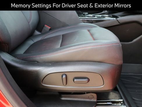 Used 2021 Chevrolet Blazer RS w/ Enhanced Convenience Package image 13