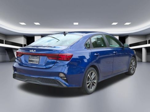 Certified 2024 Kia Forte LXS FWD image 5