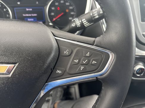 Used 2019 Chevrolet Equinox LT AWD/4WD image 3