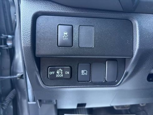 Used 2022 Toyota Tacoma SR image 20